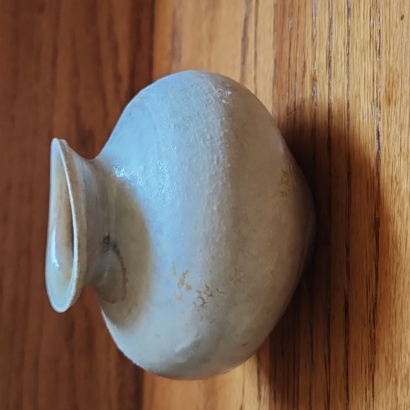 Handcrafted Ceramic Vase - Earth Tones - Picture 3 of 8